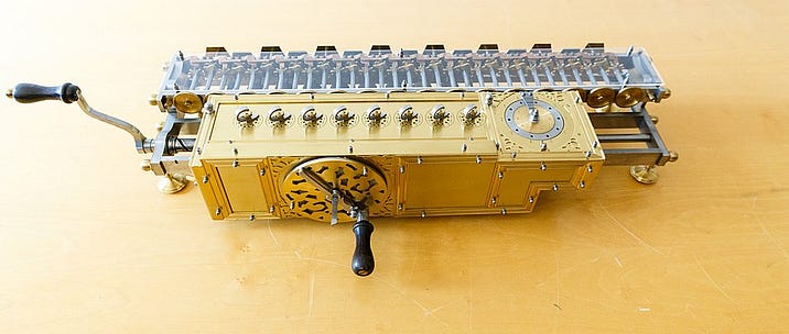 Leibniz&rsquo; mechanical calculator (1671).